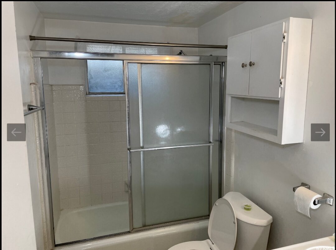 Downstairs bathroom before