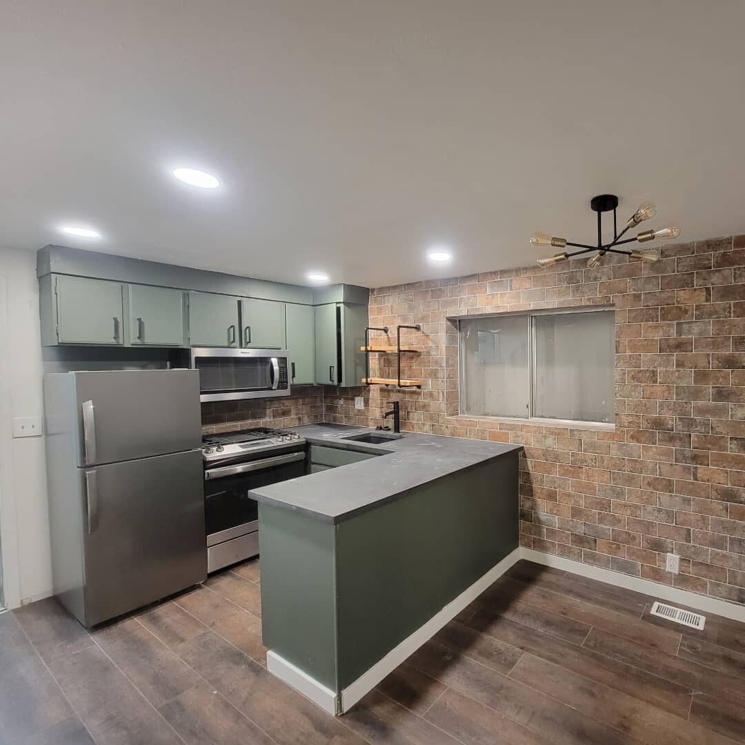 Downstairs kitchen after