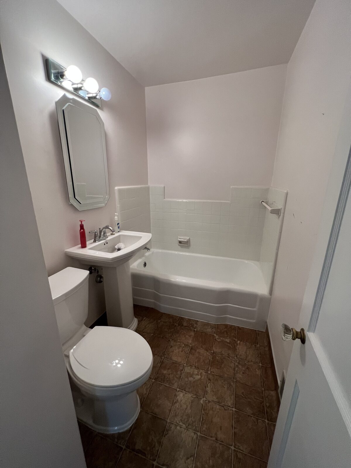 Upstairs guest bathroom before
